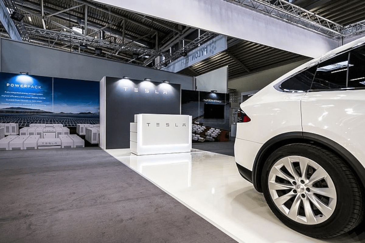 Messestand Tesla Intersolar Muenchen