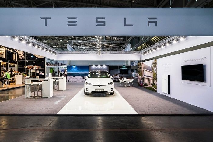 Customized exhibition stand for Tesla