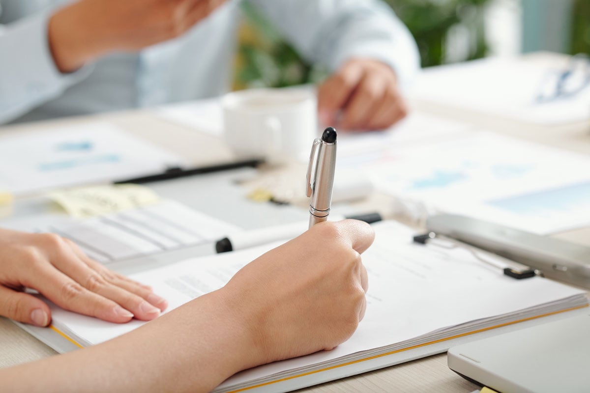 title-picture-frame-contracts-in-fair-construction