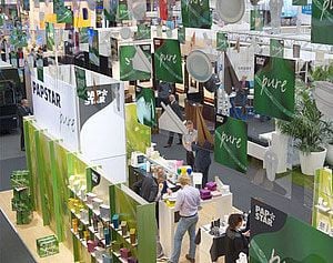 pressemeldung-papstar-messestand