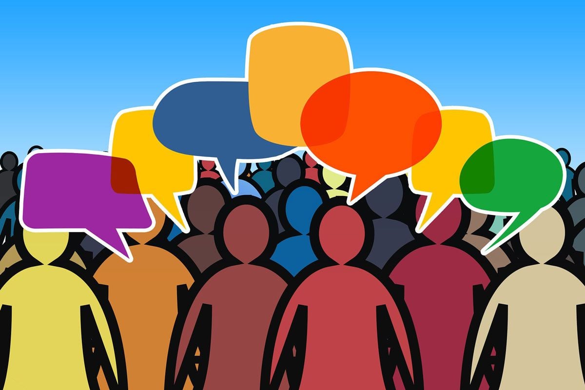 8 ways to attract more visitors to your stand